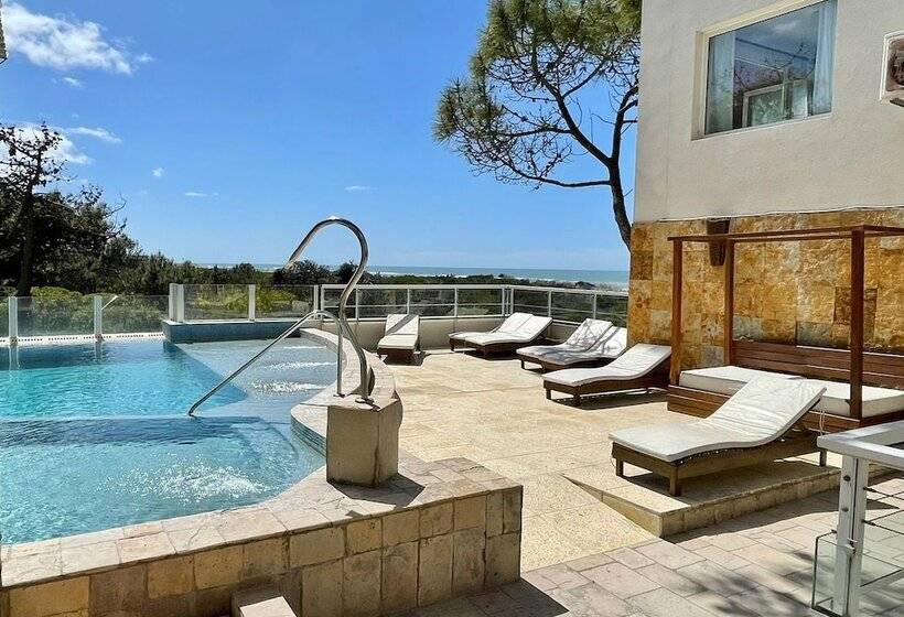 Jaina Resort & Spa