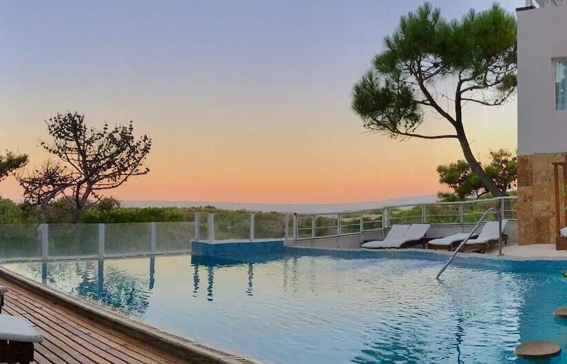 Jaina Resort & Spa