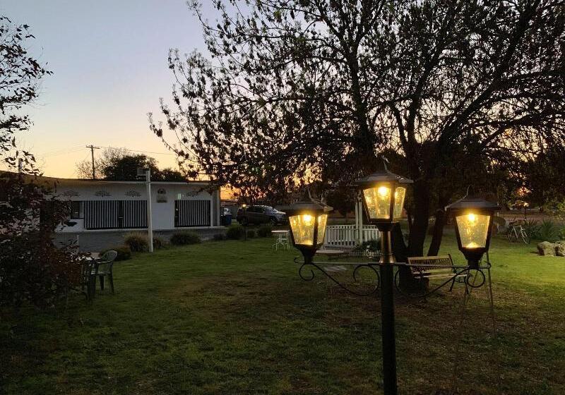 Мотель Gazebo Motor Inn   Strathmerton