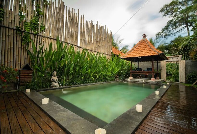 Naja Private Villa