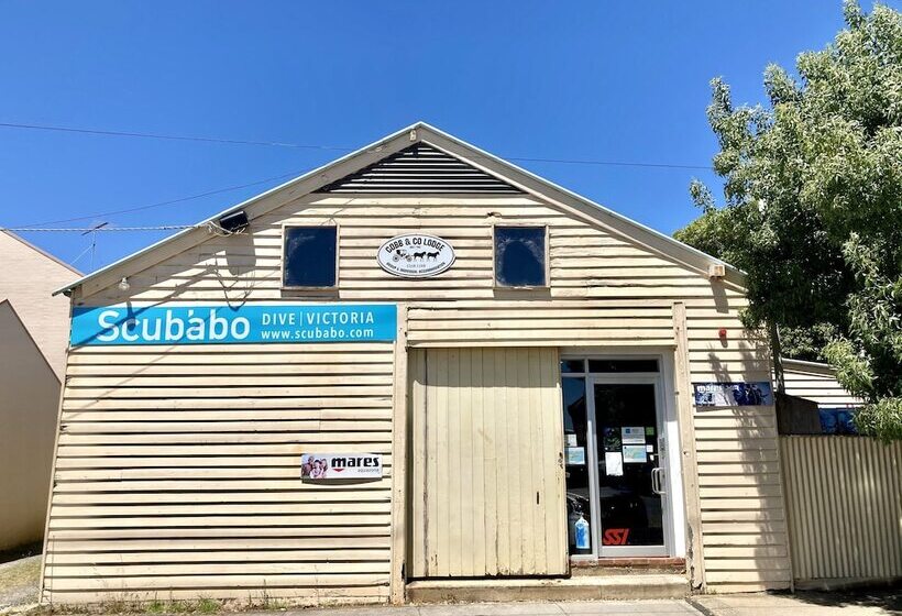 Пансион Cobb & Co Lodge