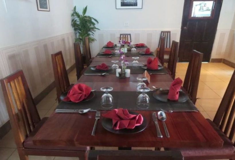 پانسیون La Gondola Guesthouse And Restuarant