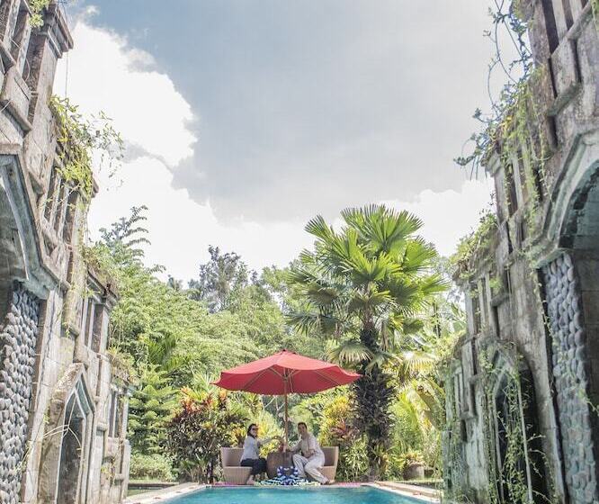 리조트 Avalon Ubud Villas