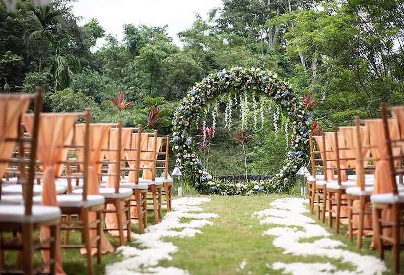 리조트 Avalon Ubud Villas