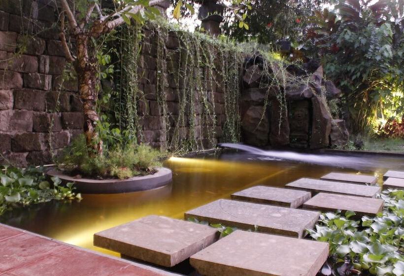 리조트 Avalon Ubud Villas