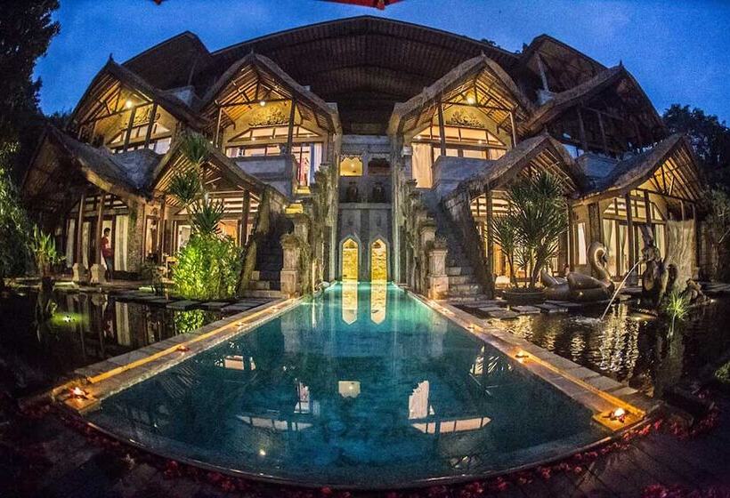 리조트 Avalon Ubud Villas