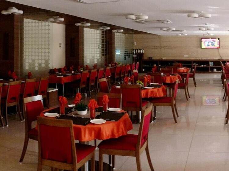 استراحتگاه Club Mahindra Dwarka