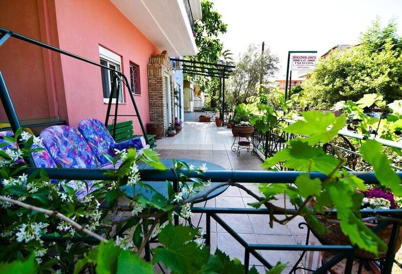 Tsertos Apartments
