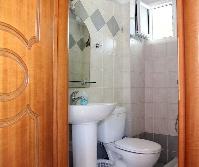 Tsertos Apartments