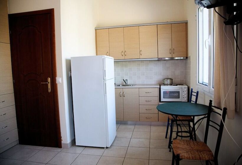 Tsertos Apartments