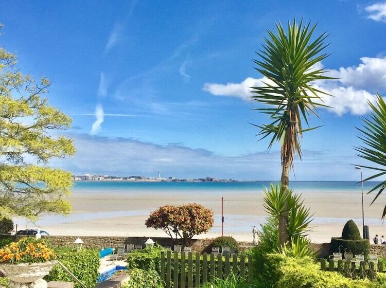 ベッドアンドブレックファースト La Haule Manor