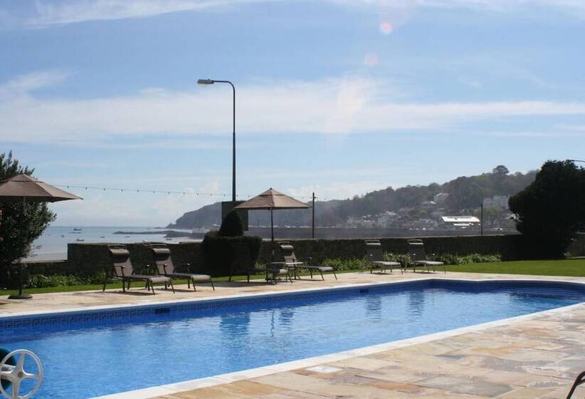 ベッドアンドブレックファースト La Haule Manor