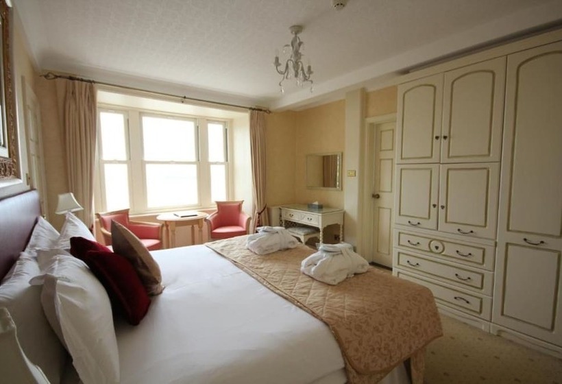 ベッドアンドブレックファースト La Haule Manor