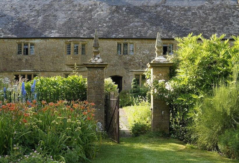 Bed and Breakfast Lower Severalls Farmhouse