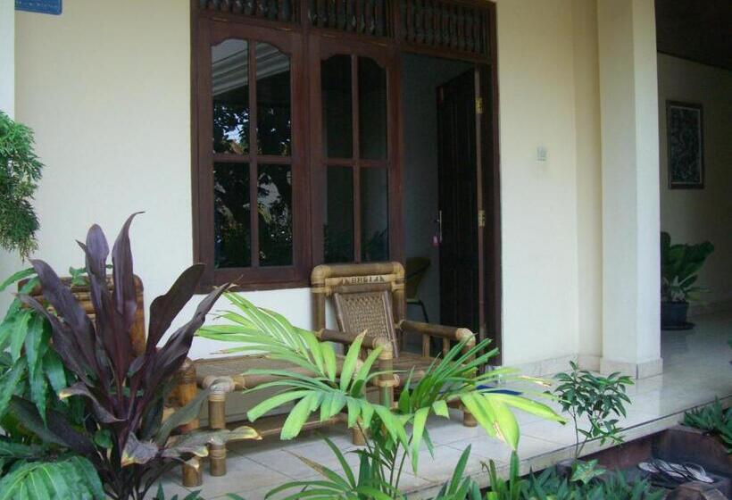تختخواب و صبحانه Matahari Tulamben Guesthouse