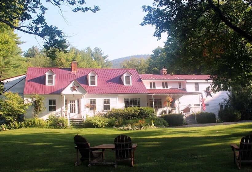 تختخواب و صبحانه The Buttonwood Inn On Mt. Surprise