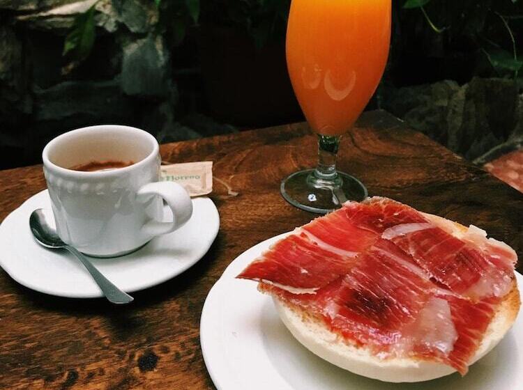 Hostal Emilia