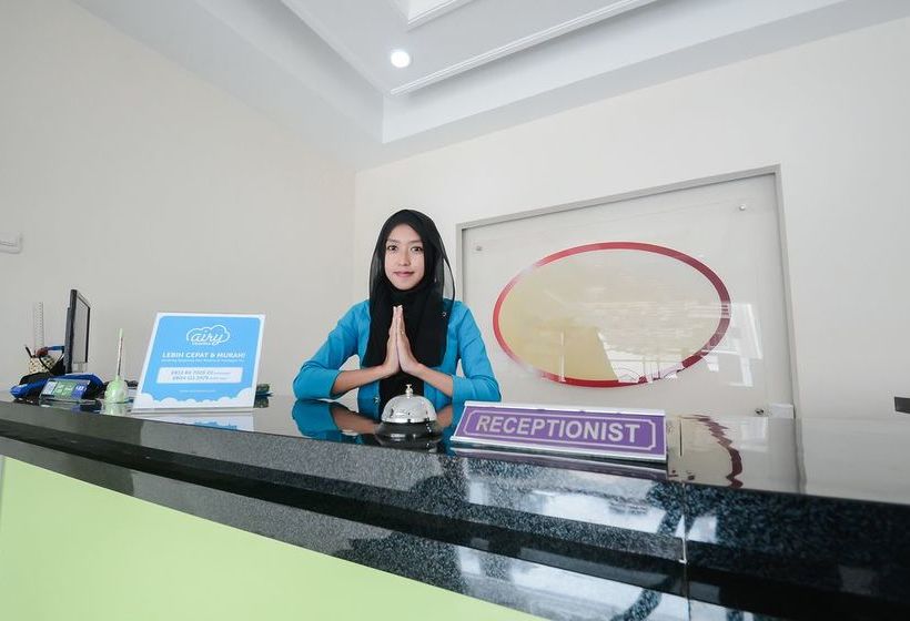 Hotel Airy Eco Syariah Lowokwaru Ikan Gurami Malang
