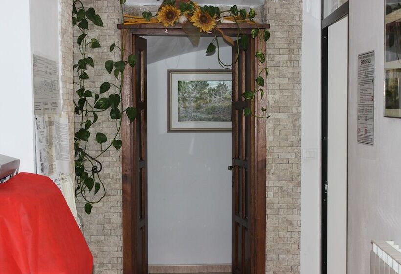 فندق Albergo Ristorante Pizzeria La Bocca Di Bacco