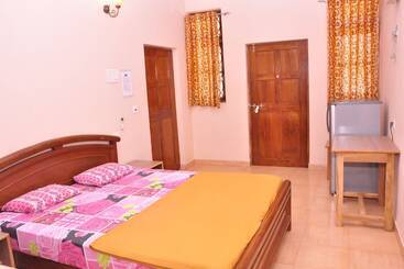 هتل Anjuna Blue Resort