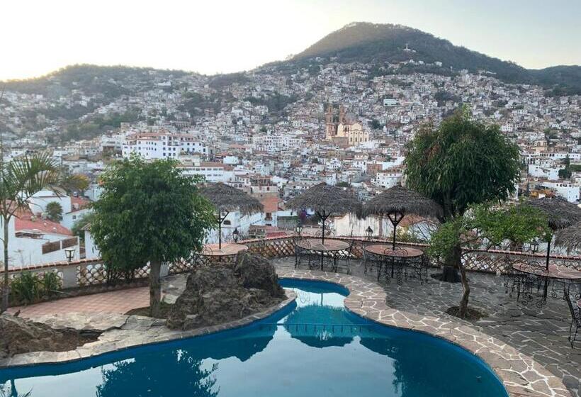 هتل Cielito Lindo, Taxco