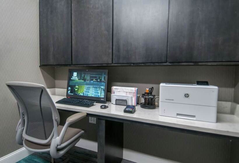 هتل Hilton Garden Inn Jackson/clinton