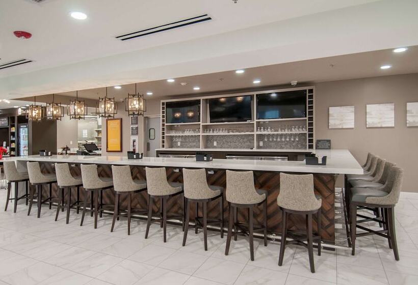 هتل Hilton Garden Inn Jackson/clinton