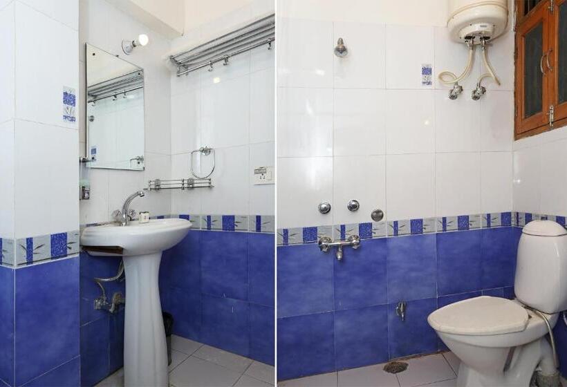 בית מלון כפרי Silver Tree Inn