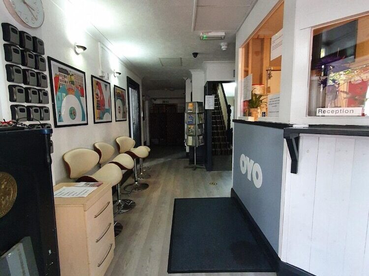 پانسیون Devine Beach Hotel, Westcliff Southend-On-Sea