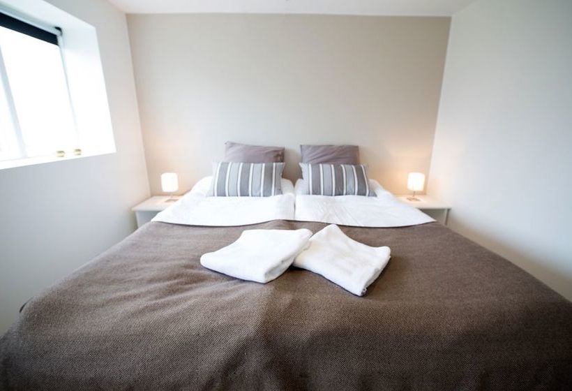 پانسیون Gallery Guesthouse Staywest