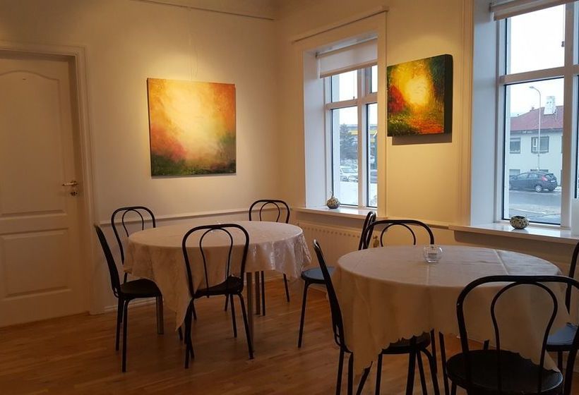 پانسیون Gallery Guesthouse Staywest