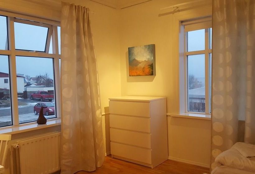 پانسیون Gallery Guesthouse Staywest