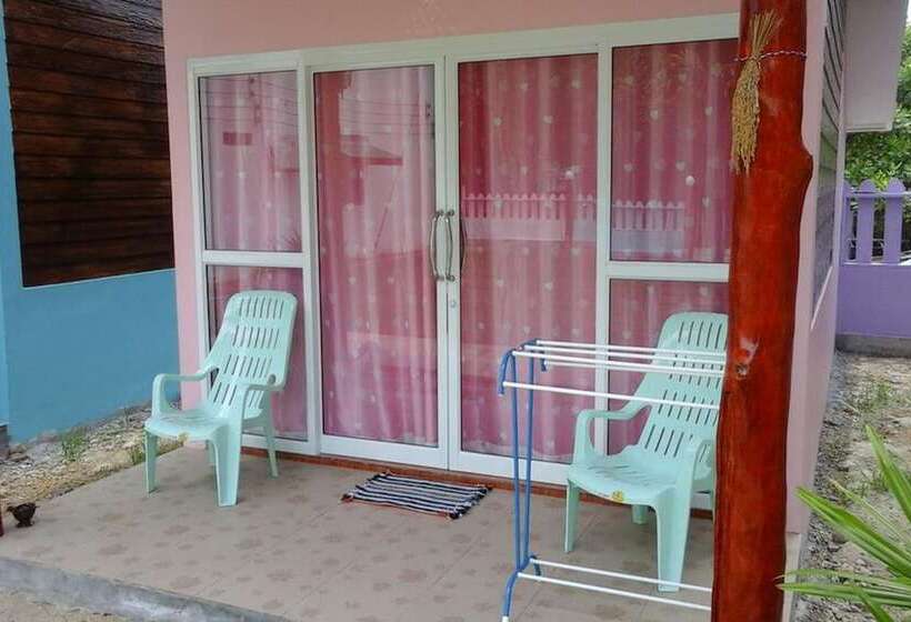 پانسیون Lucky Bungalow