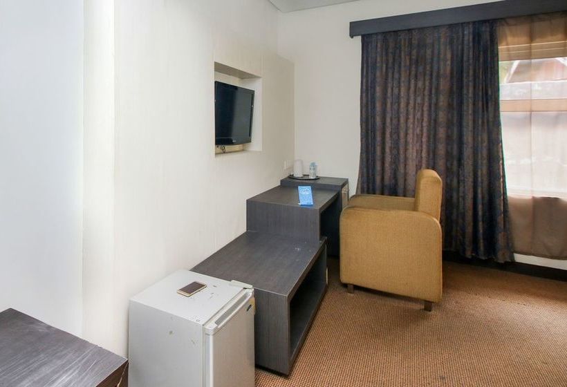 فندق Airy Kendari Barat Diponegoro 75