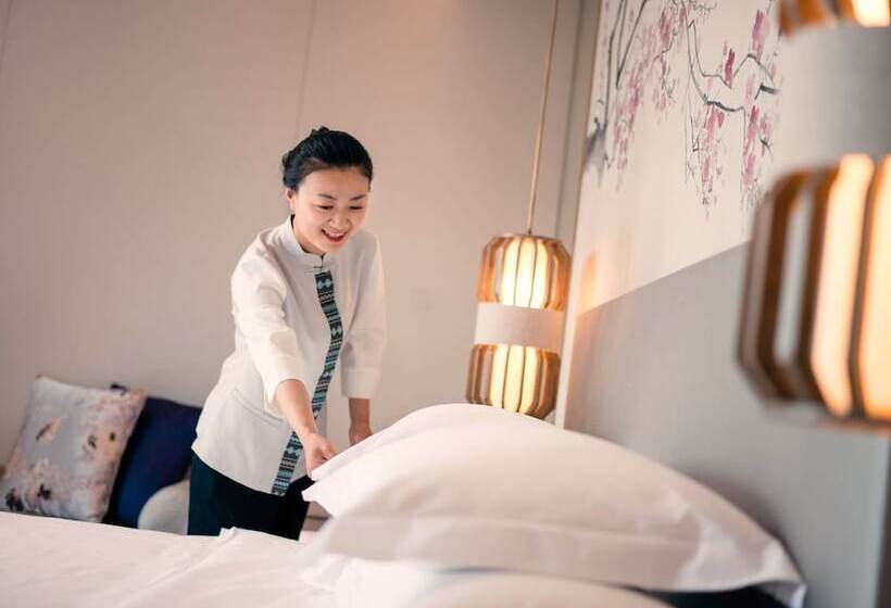 هتل Banyan Tree Anji
