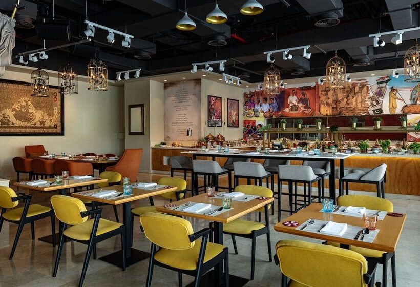 Отель Four Points By Sheraton Production City, Dubai