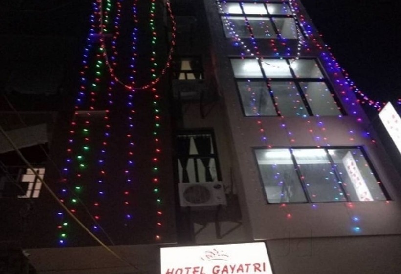 هتل Gayatri By Sky Stays