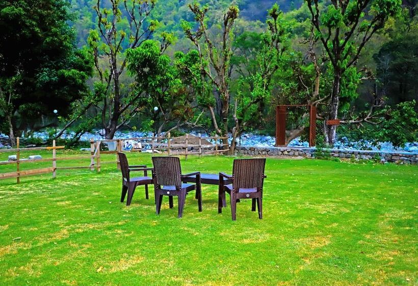 בית מלון כפרי Nishantam Sanctuary Rishikesh