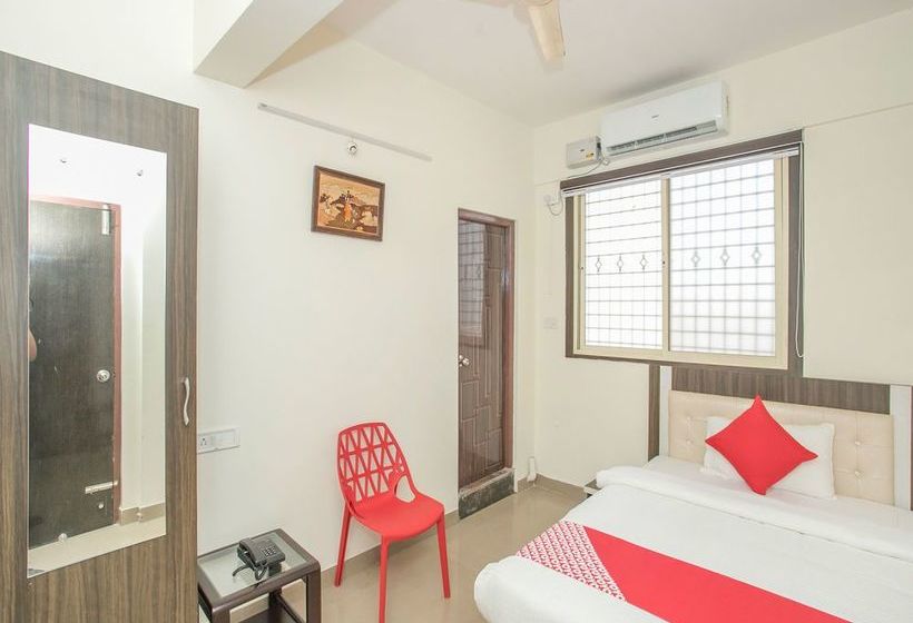 酒店 Oyo 13745 Cmn Stay