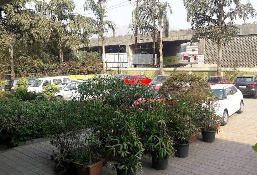 酒店 Royal Hills Vasai Thane