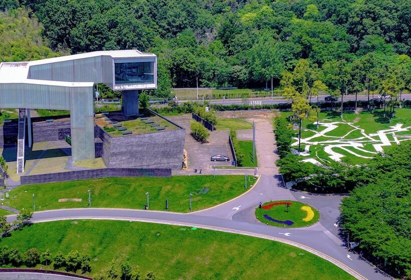 The Sifang Hotel Nanjing, Autograph Collection