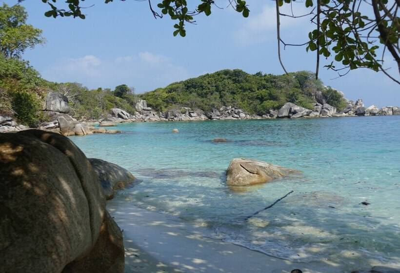 پانسیون Boulder Bay Eco Resort   Nga Khin Nyo Gyee Island