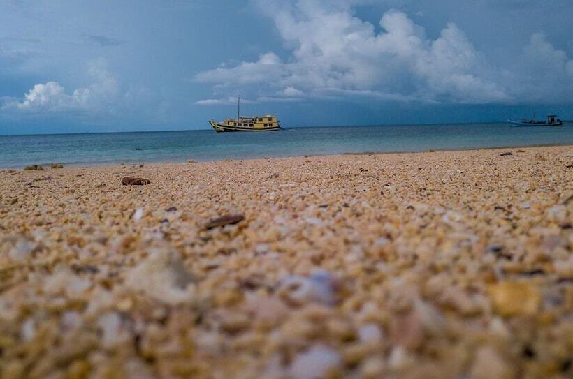 پانسیون Boulder Bay Eco Resort   Nga Khin Nyo Gyee Island