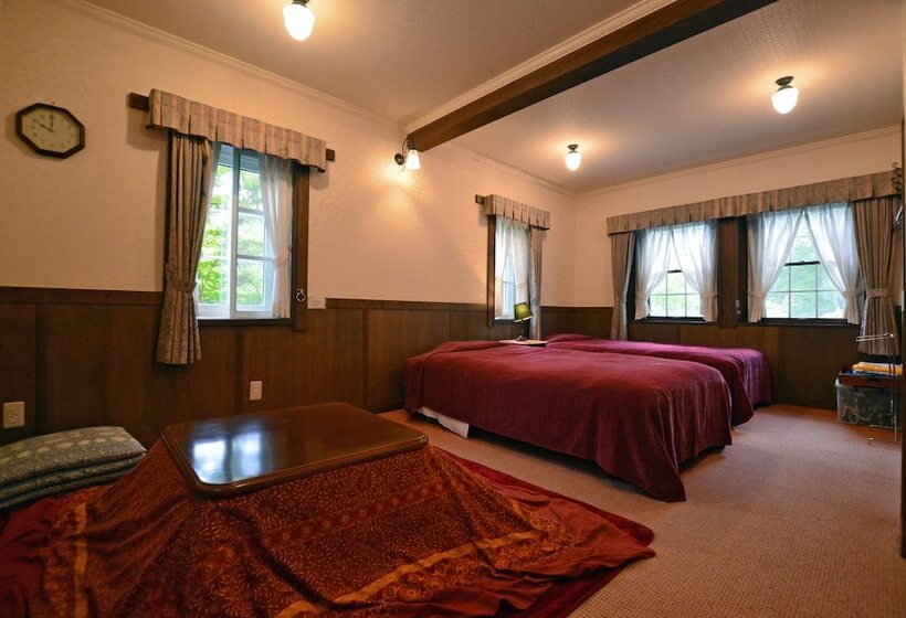 ペンション Country Hotel Red Fox