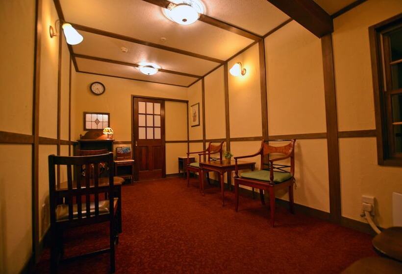 ペンション Country Hotel Red Fox