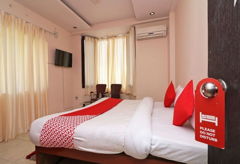 پانسیون Oyo 13884 Holiday Homes