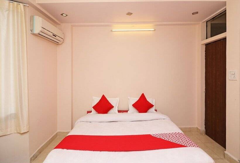 پانسیون Oyo 13884 Holiday Homes