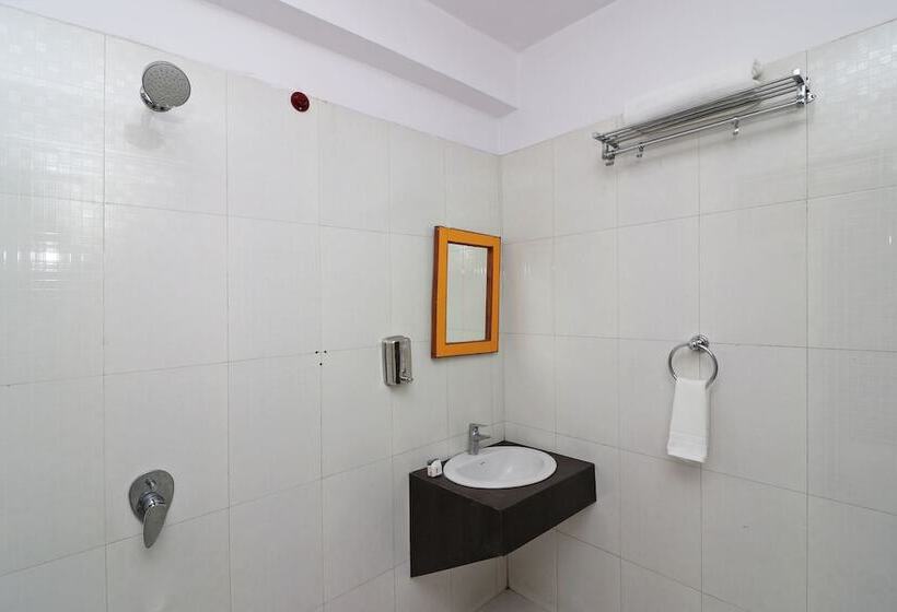 پانسیون Oyo 13884 Holiday Homes