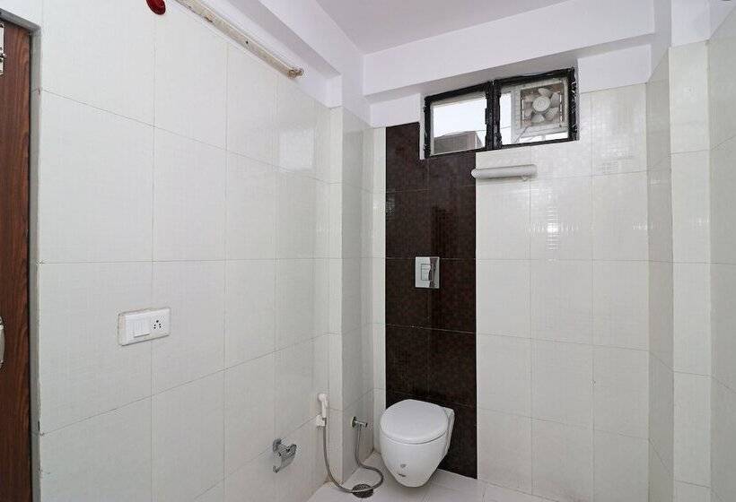 پانسیون Oyo 13884 Holiday Homes