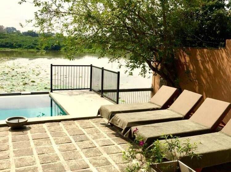膳宿费 Villa Attikka